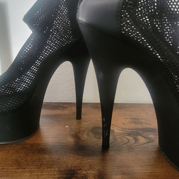 Pleasers Heels - Picture 5 of 5
